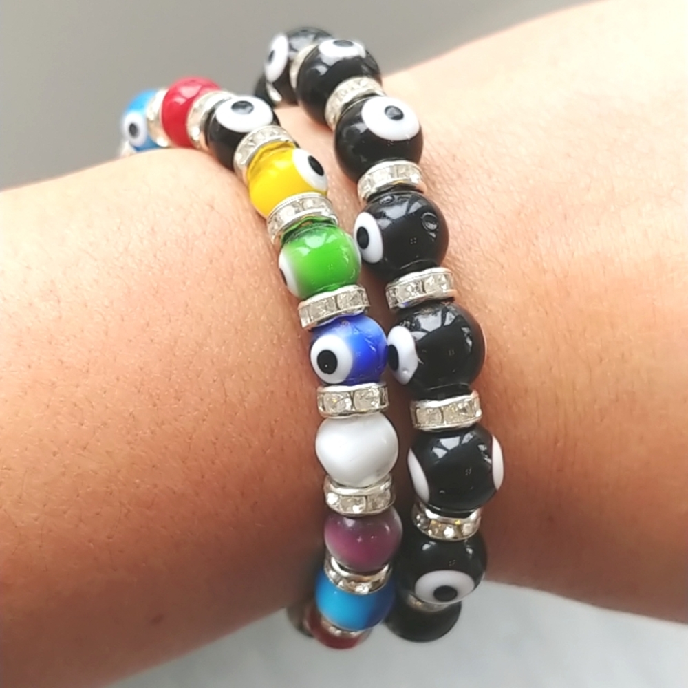 ✨BOGO FREE✨ 2 glass evil eye beads stretch bracelets